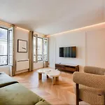 Luxury 1Br Apartment - Champs Elysees